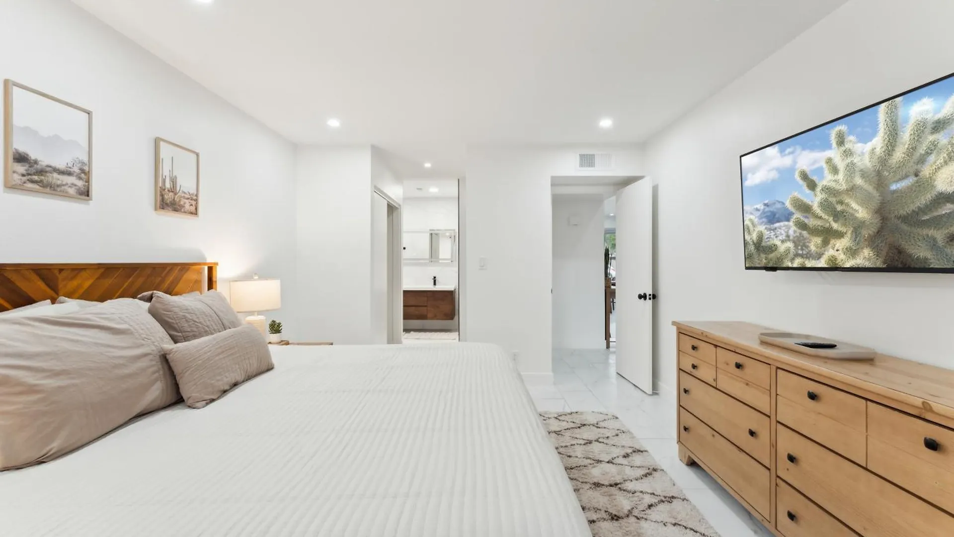 Stunning Remodeled 2Br Retreat In Northscottsdale Villa